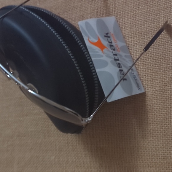 FASTRACK EYEGEAR AVIATORS - Picture 4 of 9